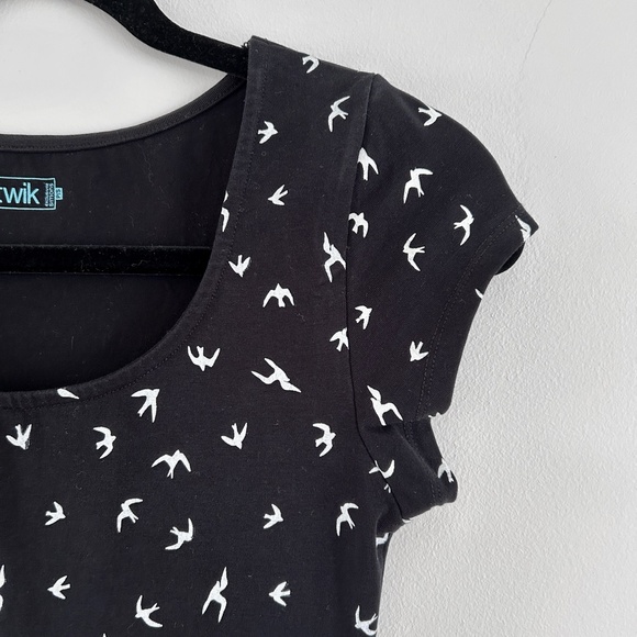 Simons Fit and Flare Sundress Black Bird Pattern Cap Sleeve Scoop Neck Size S - Picture 4 of 13